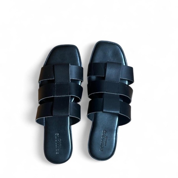 Simons Black Women's Sandals - Picture 2 of 6